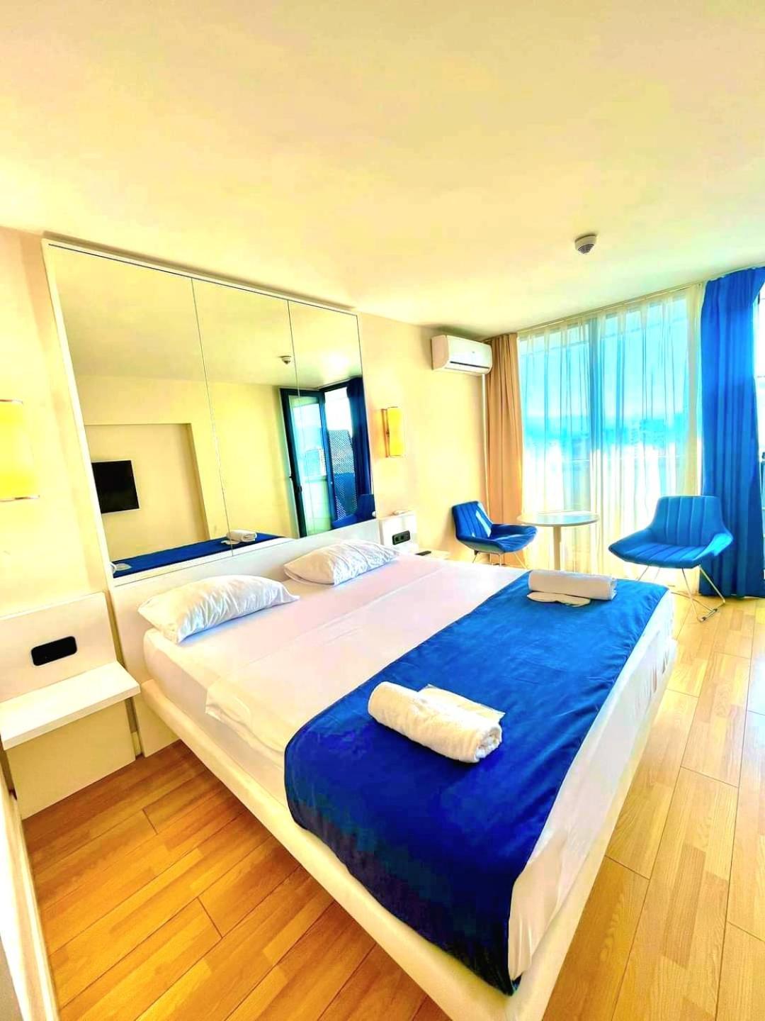 Ferienwohnung Orbi City A D Batumi Exterior foto