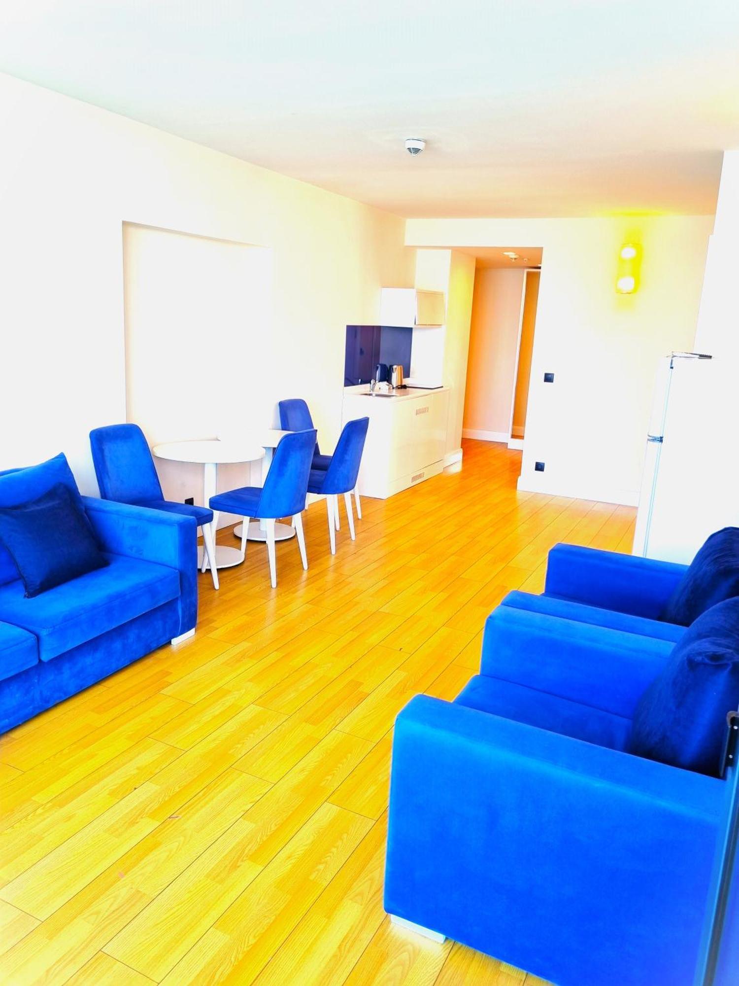 Ferienwohnung Orbi City A D Batumi Exterior foto