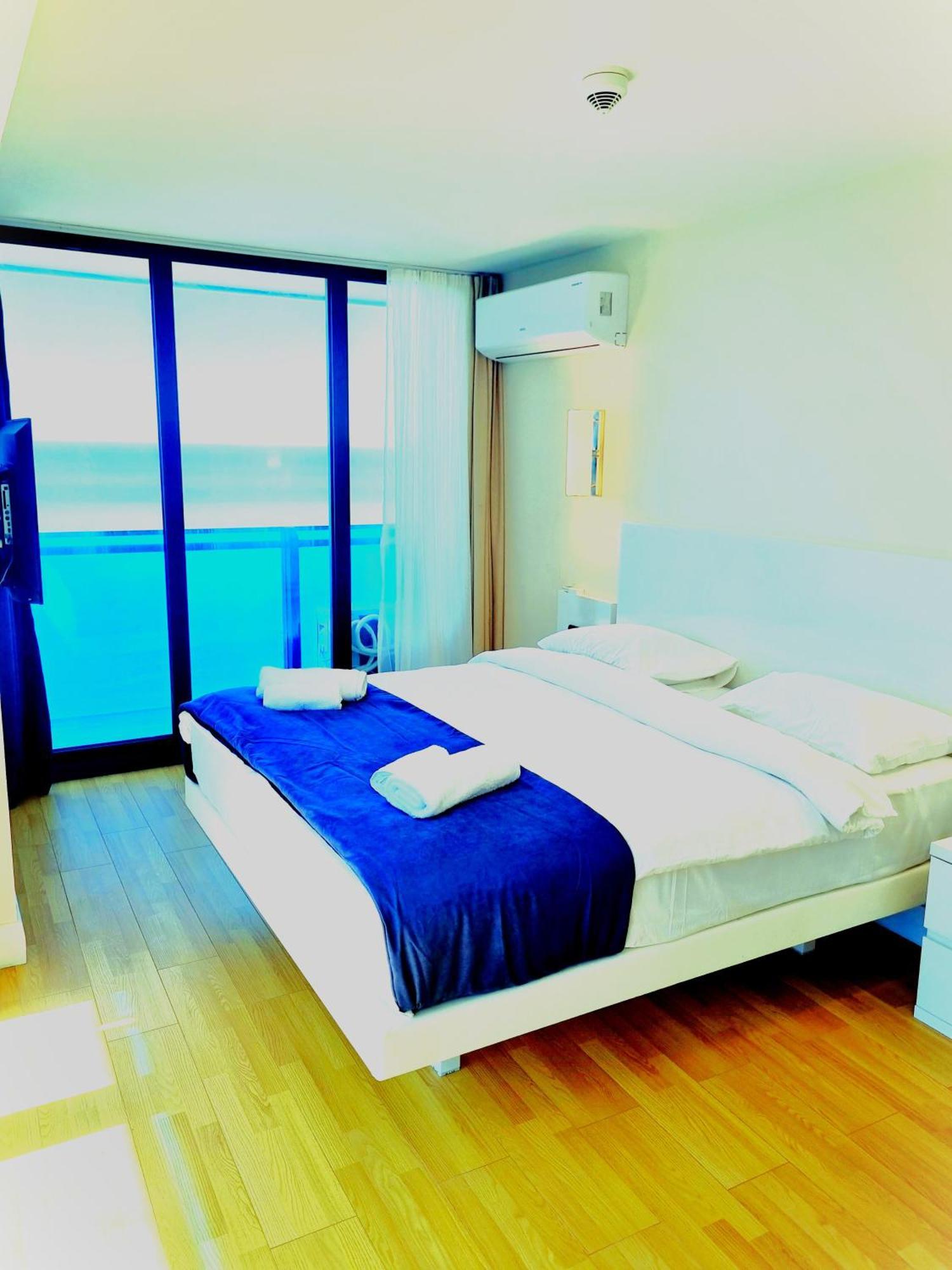 Ferienwohnung Orbi City A D Batumi Exterior foto